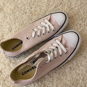 light pink converse low tops